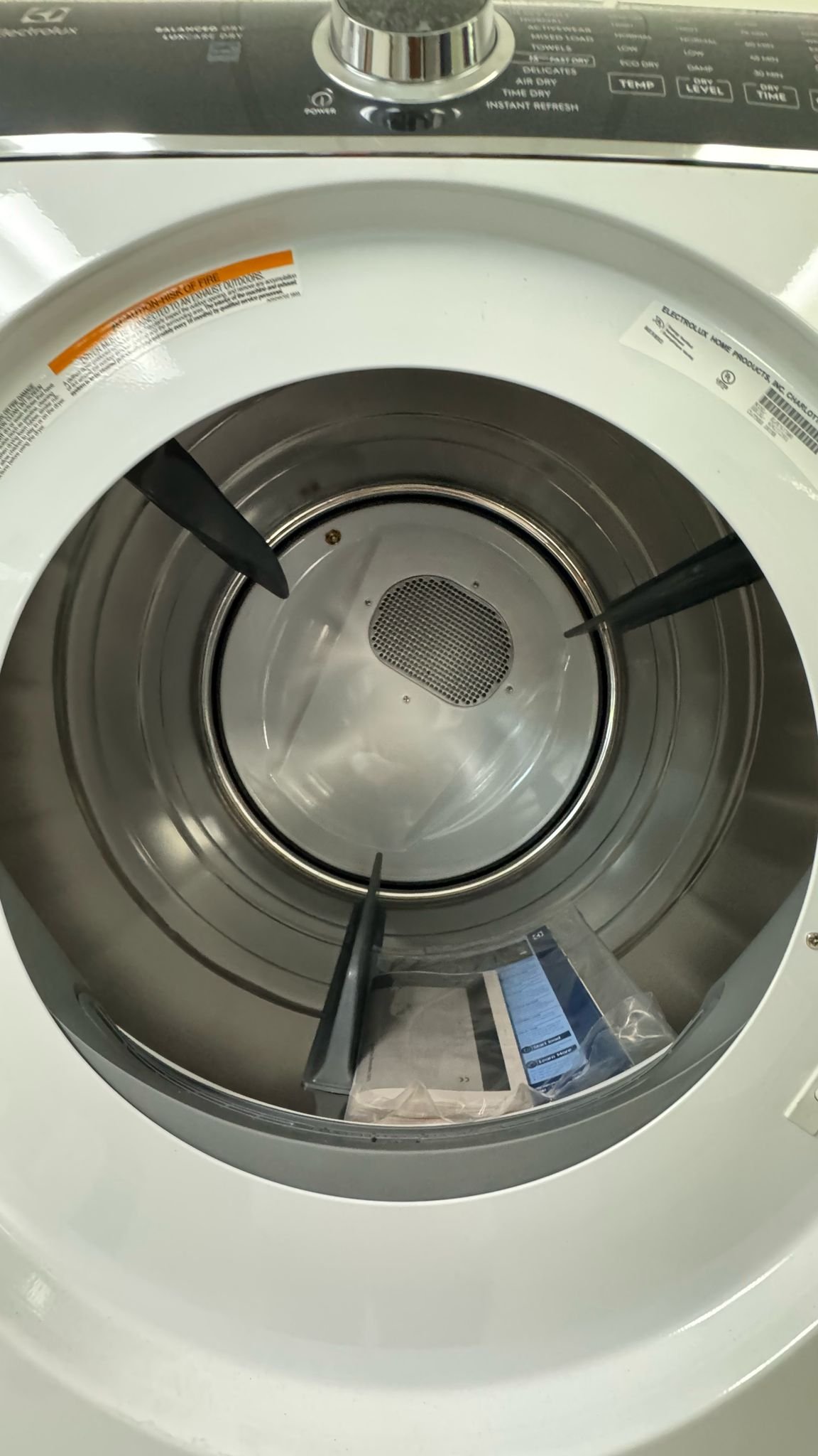 Electrolux Used 27 Inch Front Load Stackable Set - Image 4