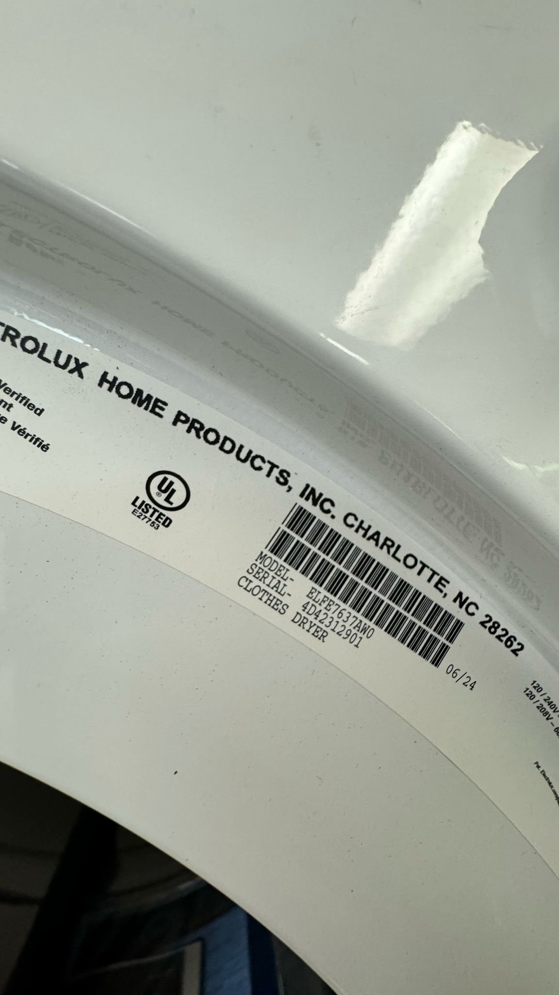 Electrolux Used 27 Inch Front Load Stackable Set - Image 3