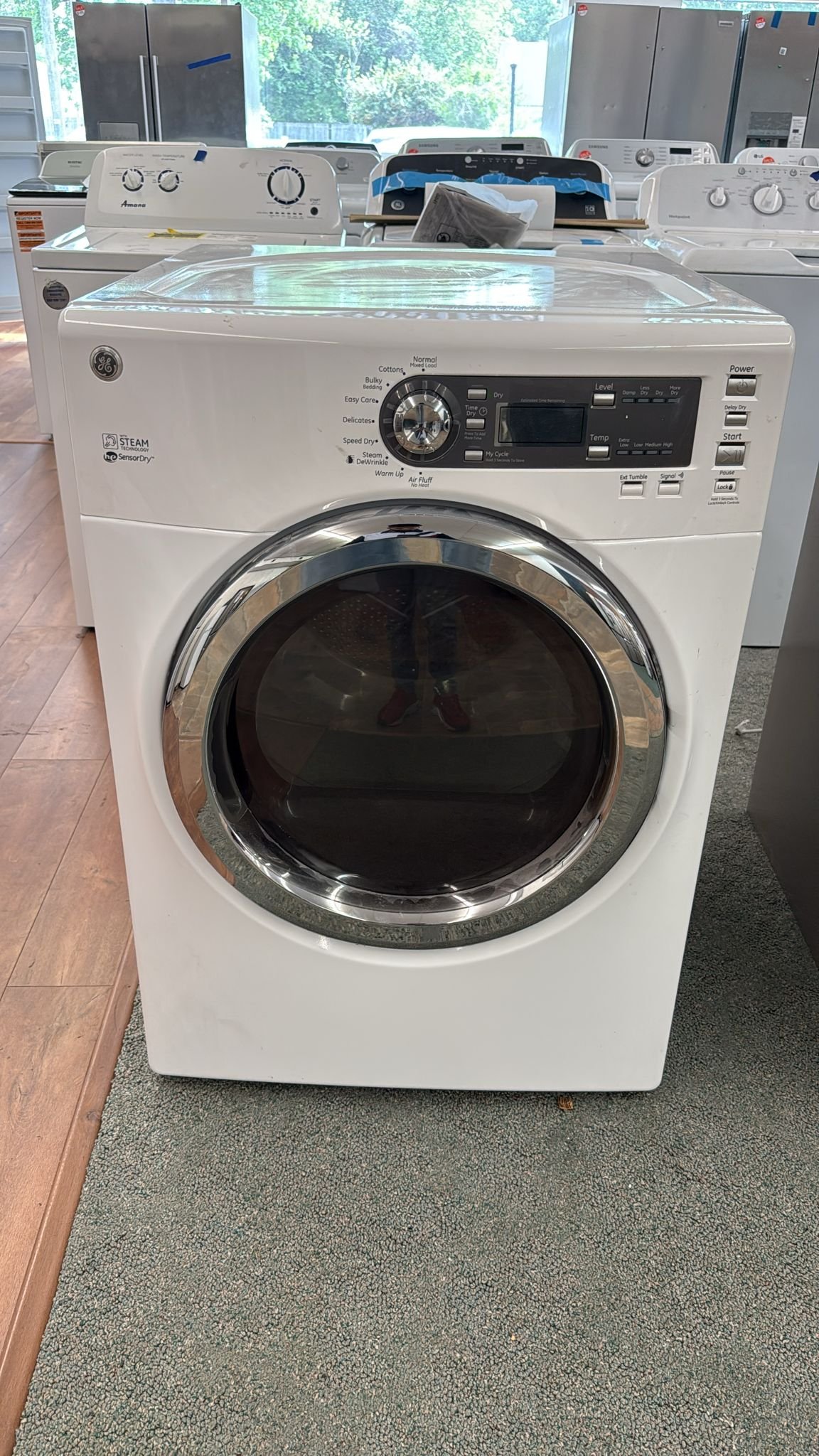 GE 7.0 electric dryer with steam - Image 4