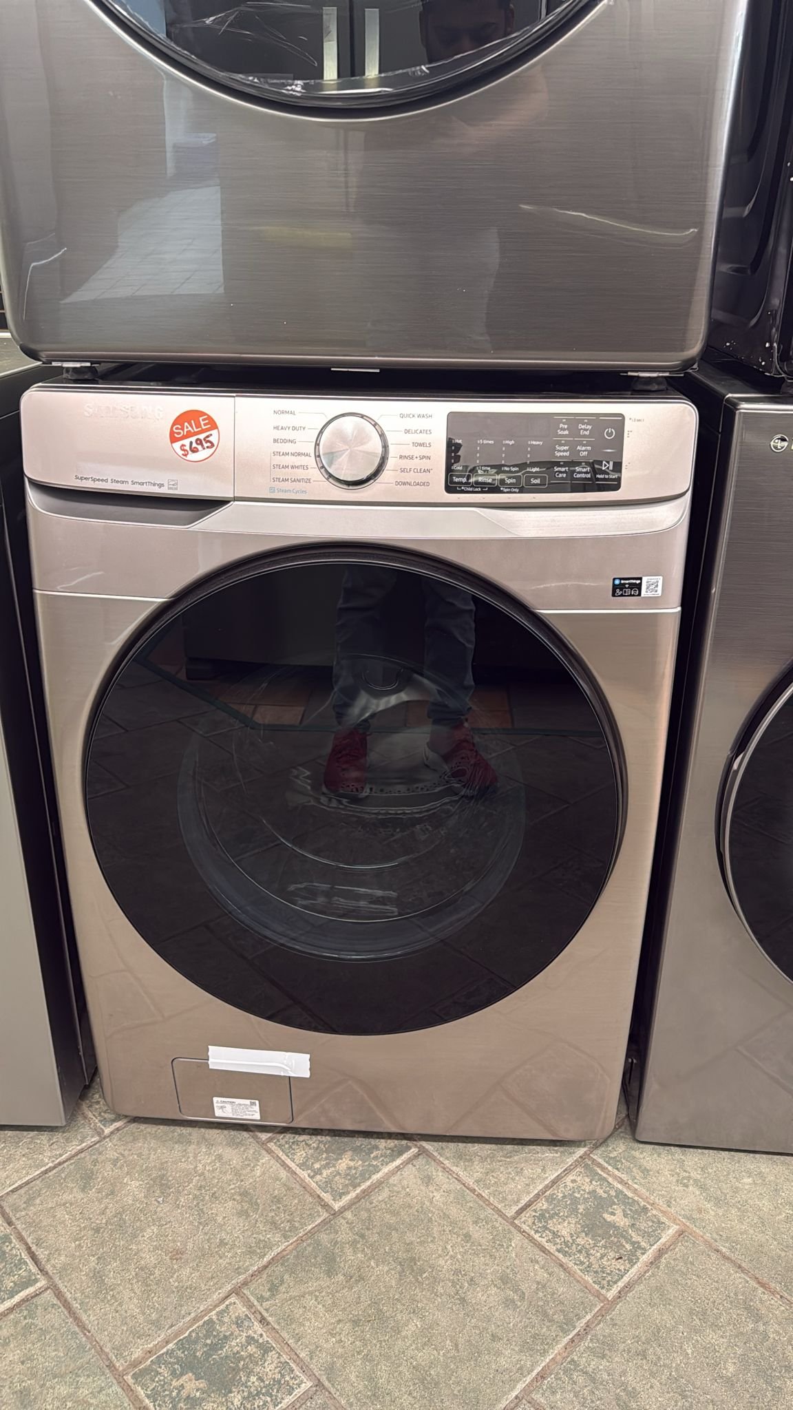 SAMSUNG NEW 4.5 cu. ft. Large Capacity Smart Front Load Washer - Image 4