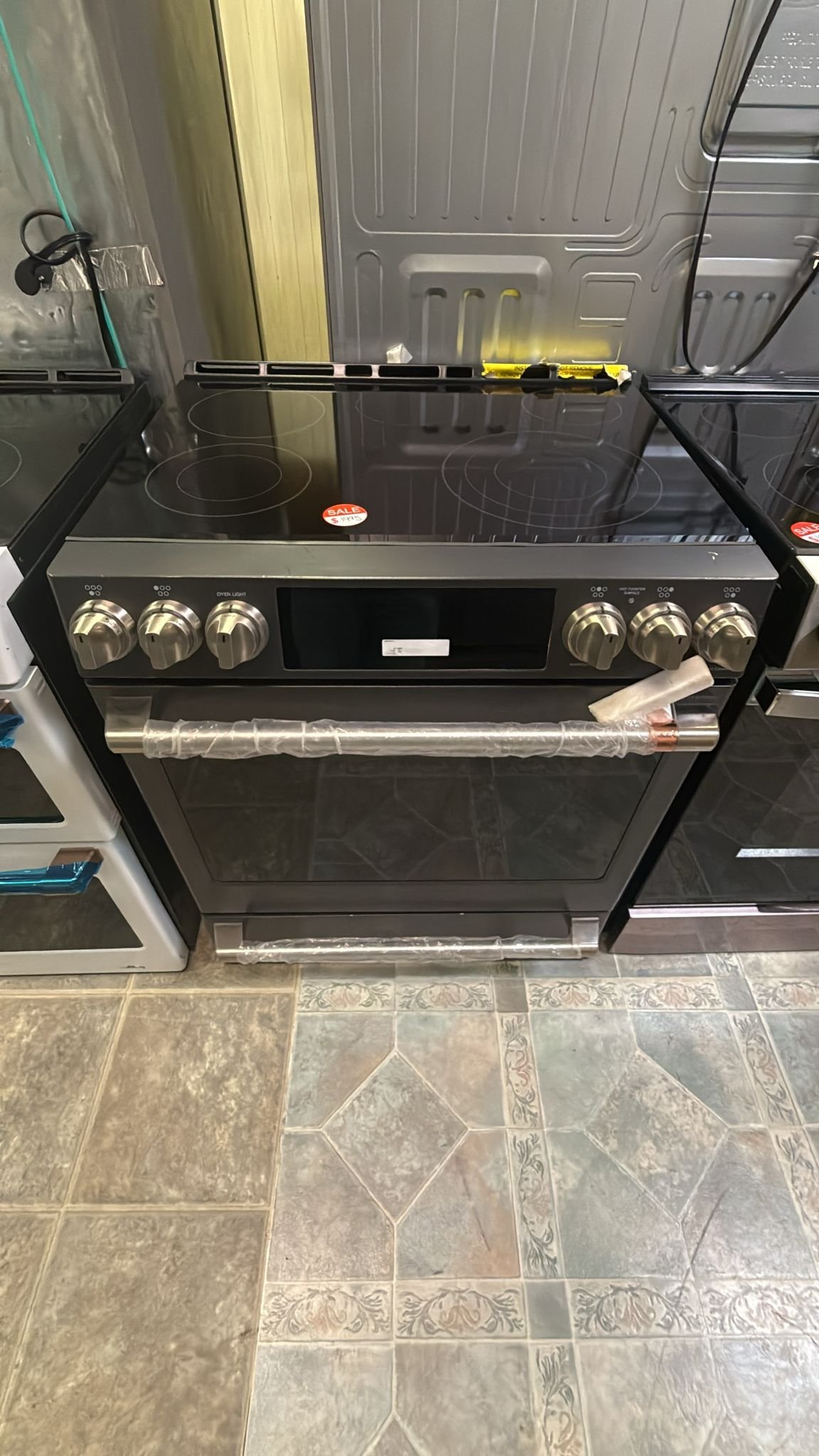 GE CAFE NEW ELECTRIC RANGE BLACK WITH WARRANTY