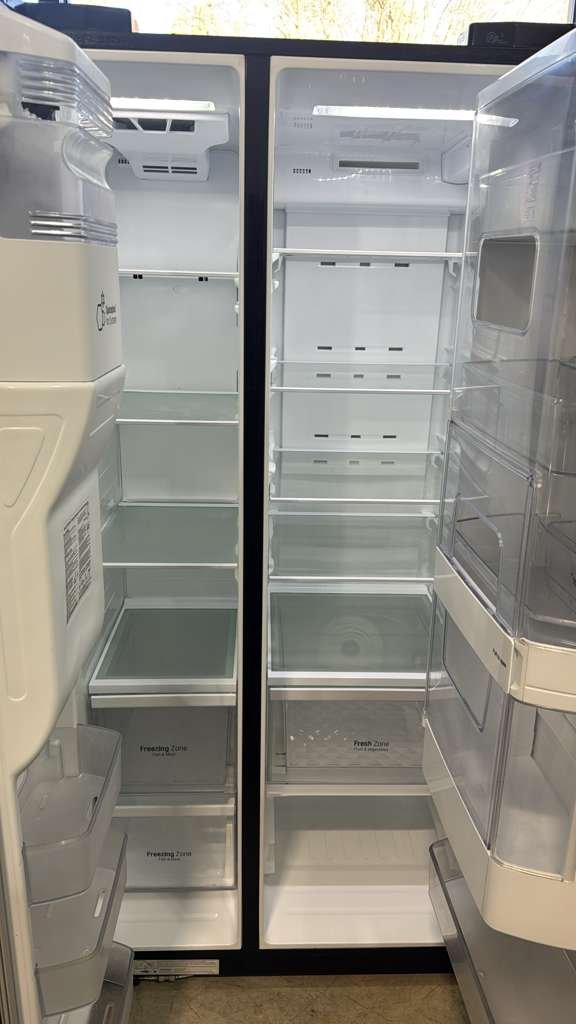 LG USED SIDE BY SIDE REFRIGERATOR BLACK STAINLESS STEEL WITH WARRANTY - Image 2